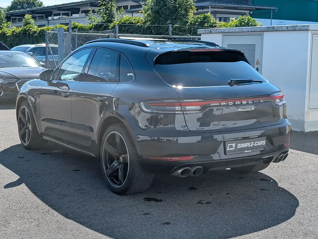 Porsche Macan - Thumbnail 3