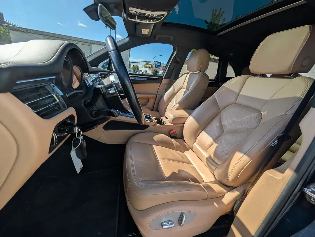 Porsche Macan - Thumbnail 6