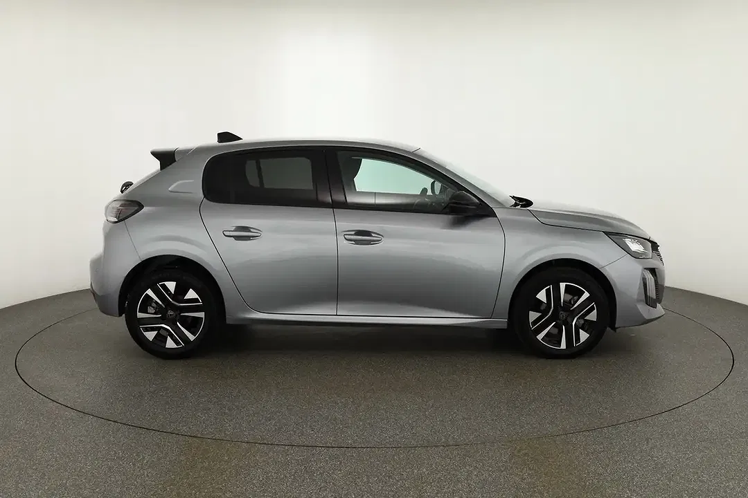 Peugeot 208 - Thumbnail 6