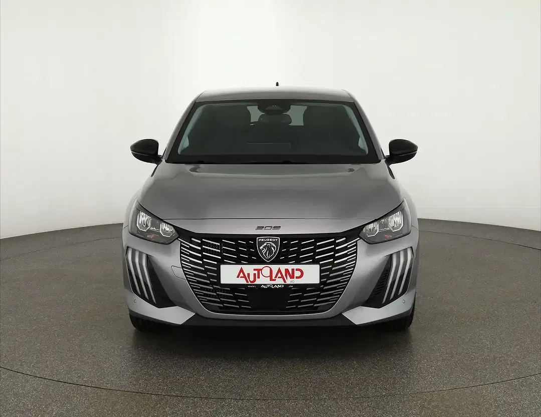 Peugeot 208 - Thumbnail 8