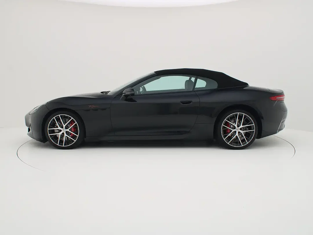 Maserati GranCabrio - Afbeelding 1