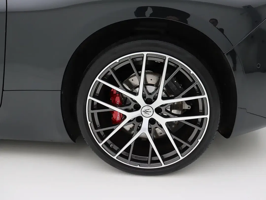 Maserati GranCabrio - Thumbnail 15