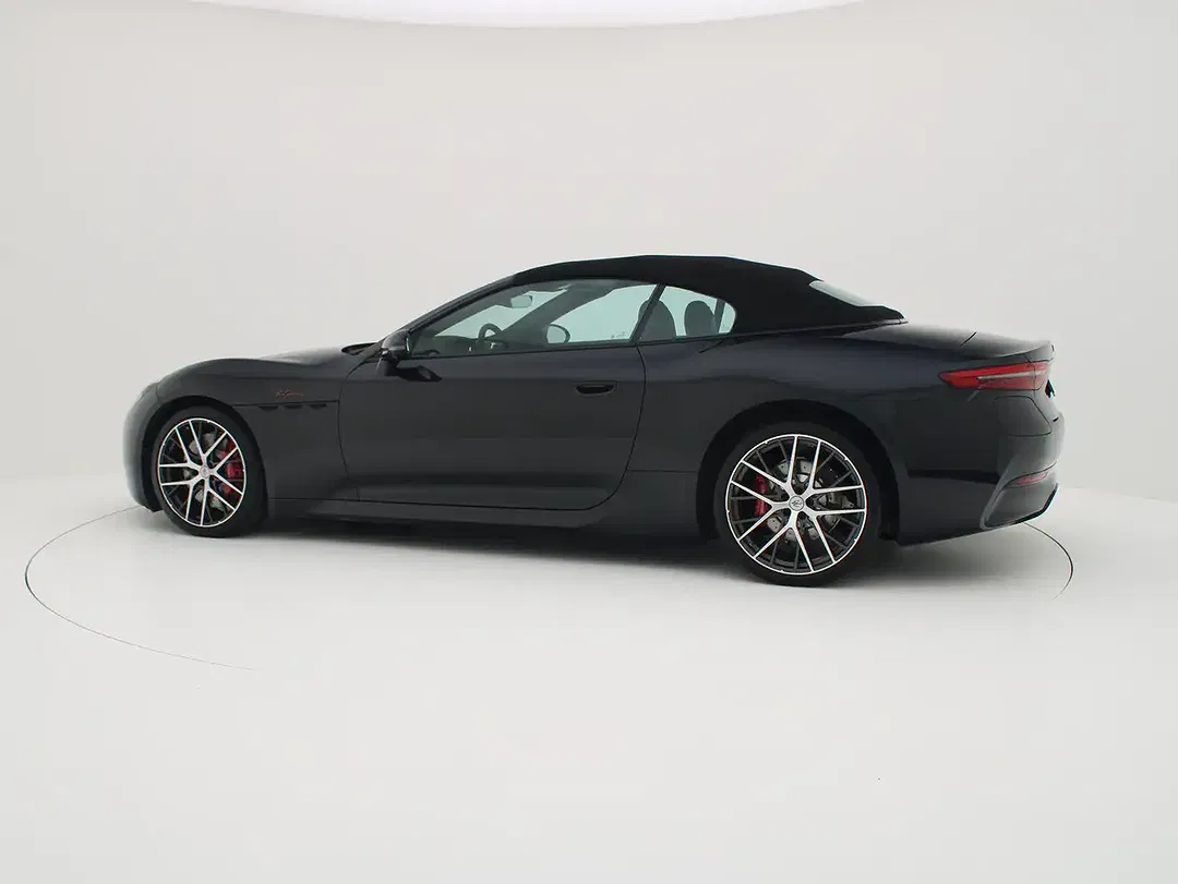 Maserati GranCabrio - Thumbnail 9