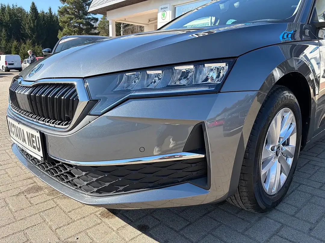 Skoda Octavia - Thumbnail 11