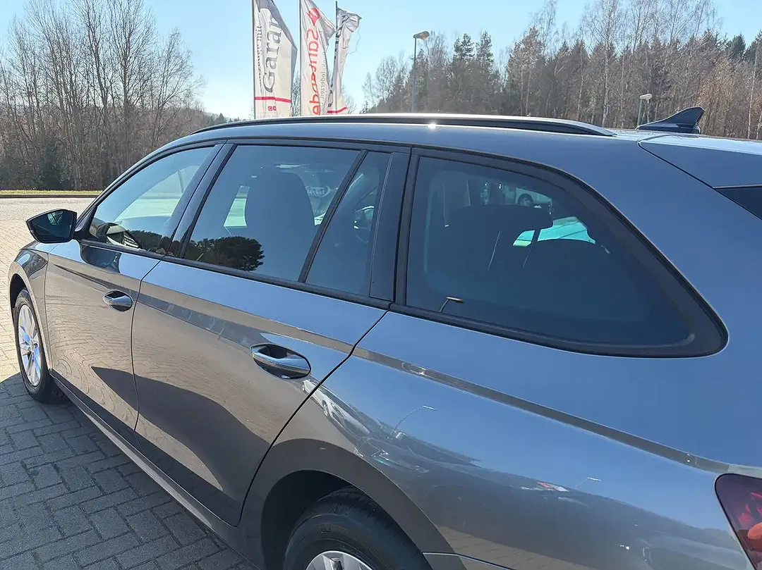 Skoda Octavia - Thumbnail 7