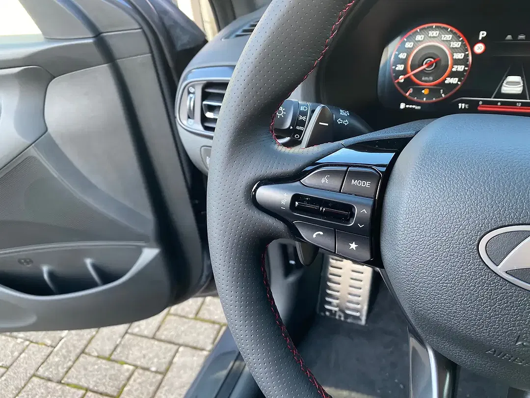Hyundai i30 - Thumbnail 25
