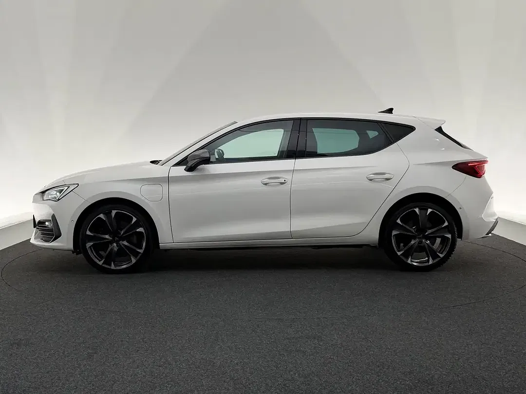 CUPRA Leon - Thumbnail 4