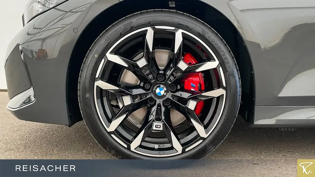 BMW 330 - Thumbnail 3
