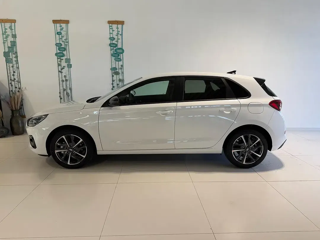 Hyundai i30 - Thumbnail 2