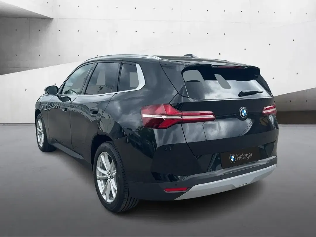 BMW X3 - Thumbnail 3