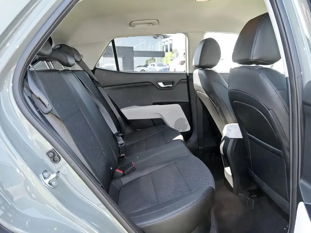 Kia Stonic - Thumbnail 10