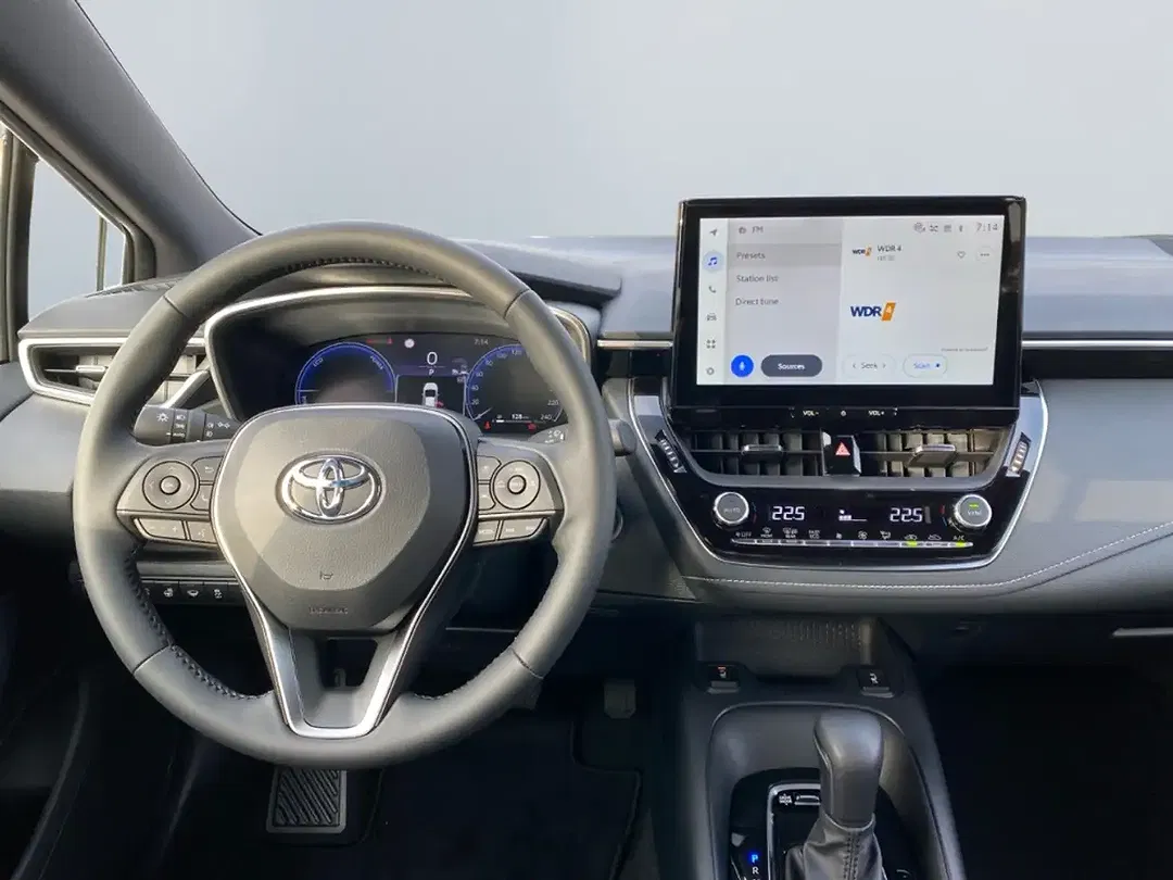 Toyota Corolla - Thumbnail 8