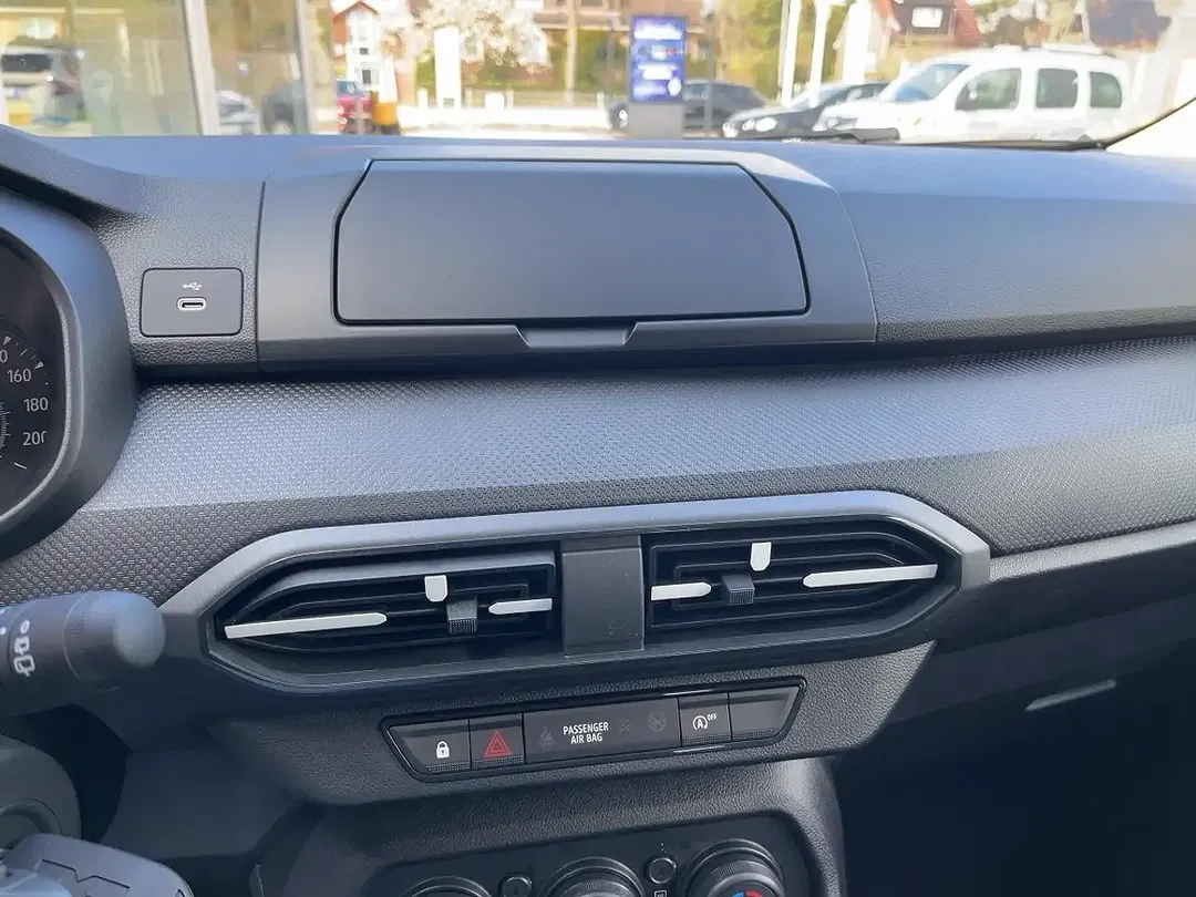 Dacia Sandero - Thumbnail 10