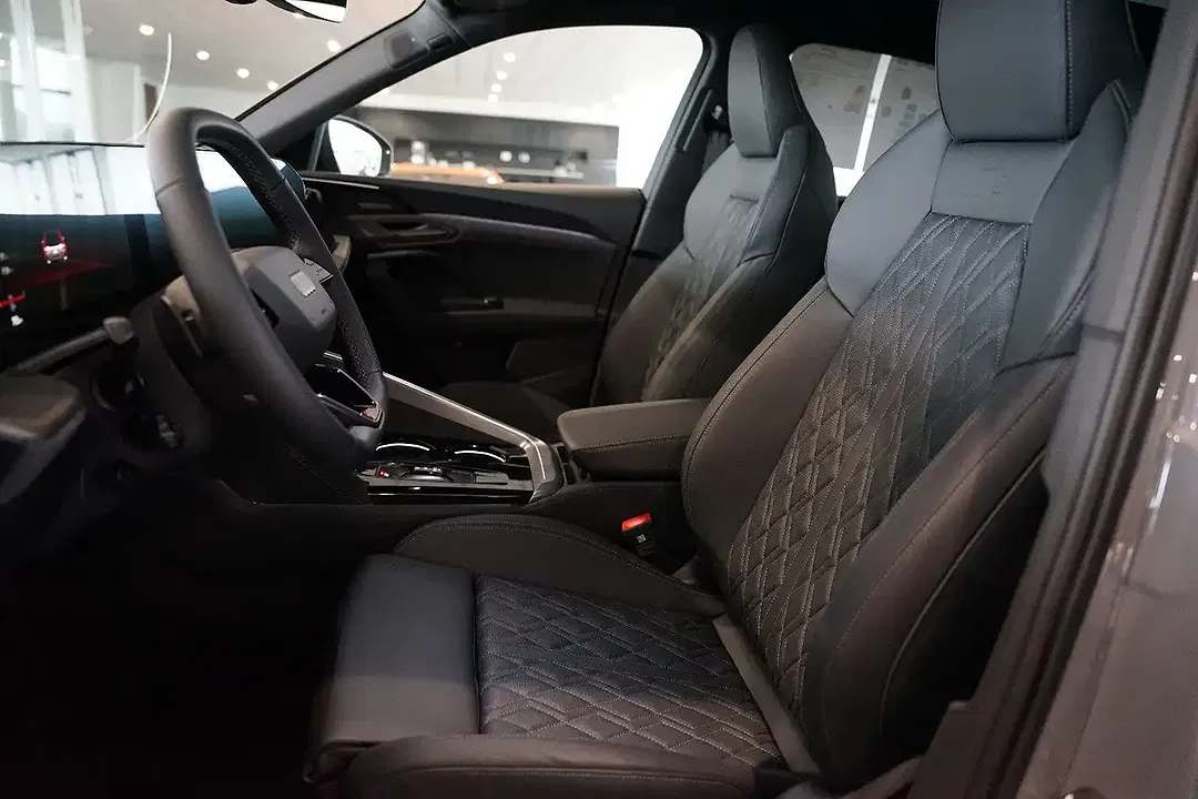 Audi SQ5 - Thumbnail 10