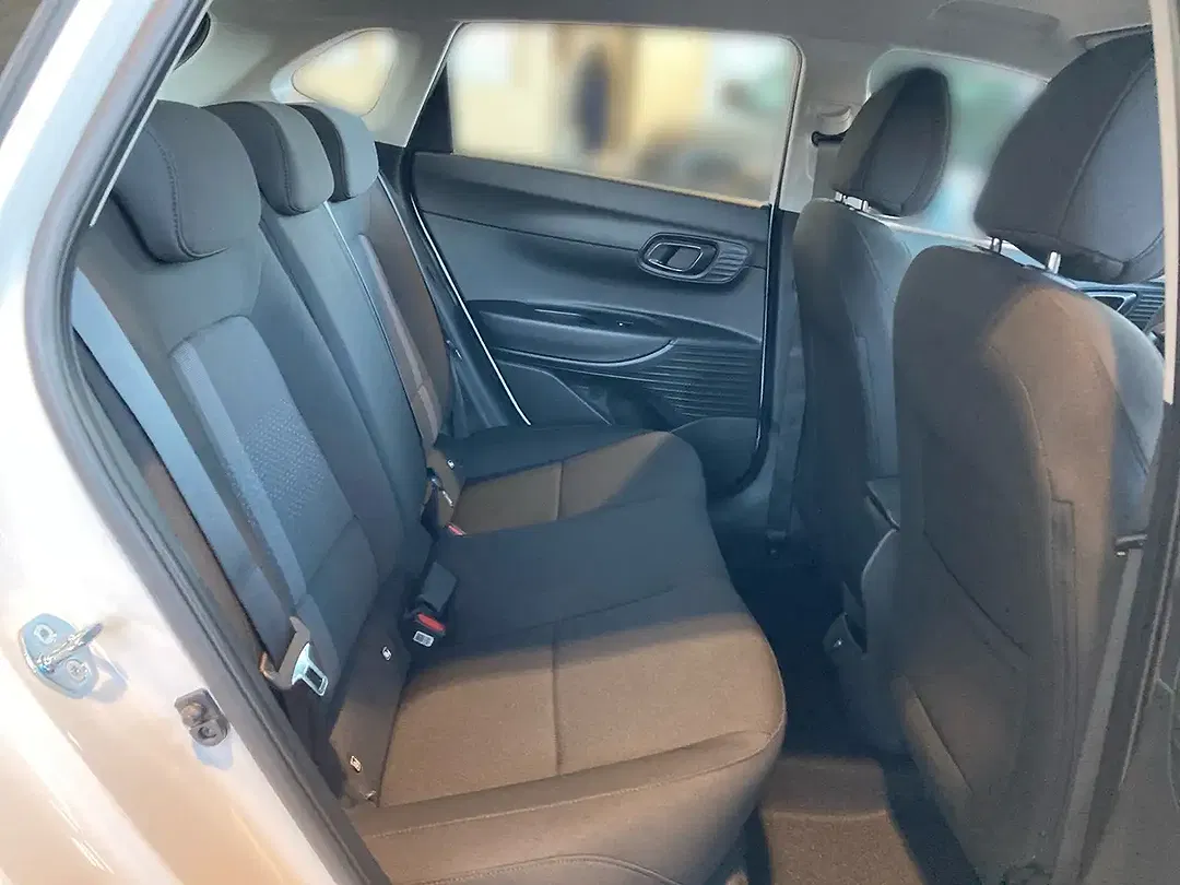 Hyundai i20 - Thumbnail 10
