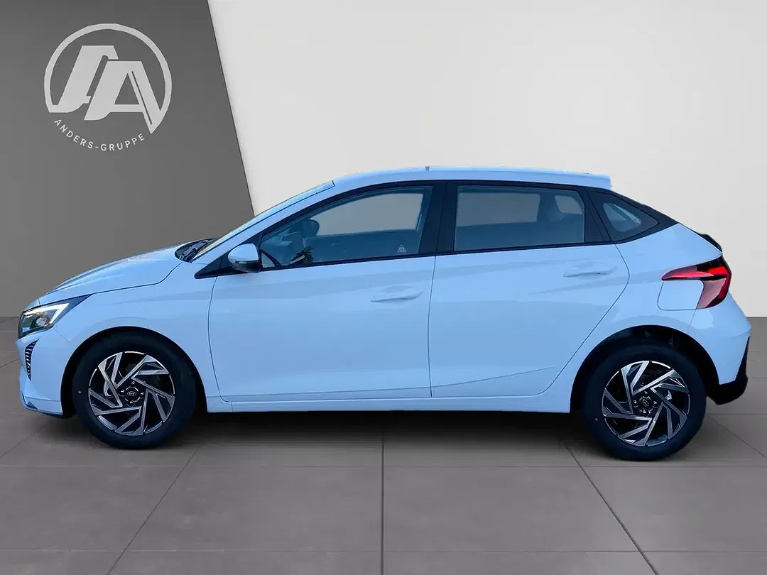 Hyundai i20 - Thumbnail 3