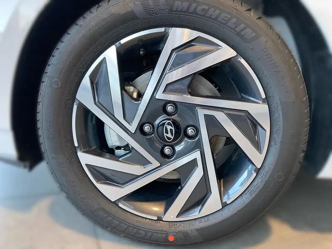 Hyundai i20 - Thumbnail 5
