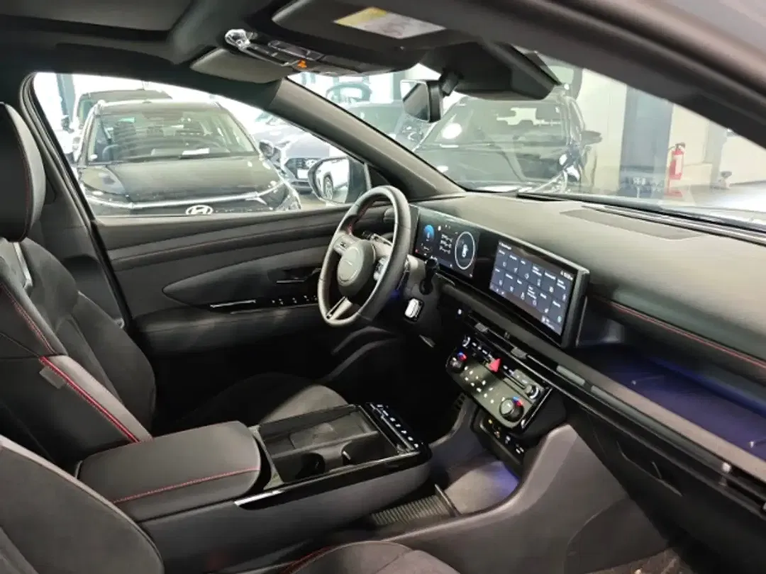 Hyundai TUCSON - Thumbnail 9