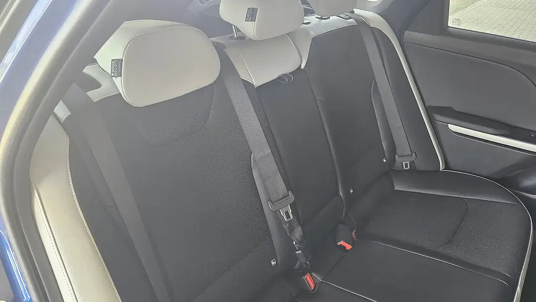 Kia K4 - Thumbnail 11