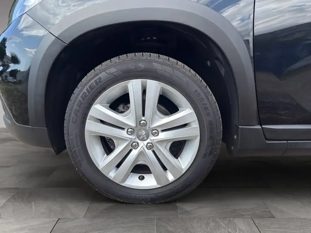Peugeot 2008 - Thumbnail 6