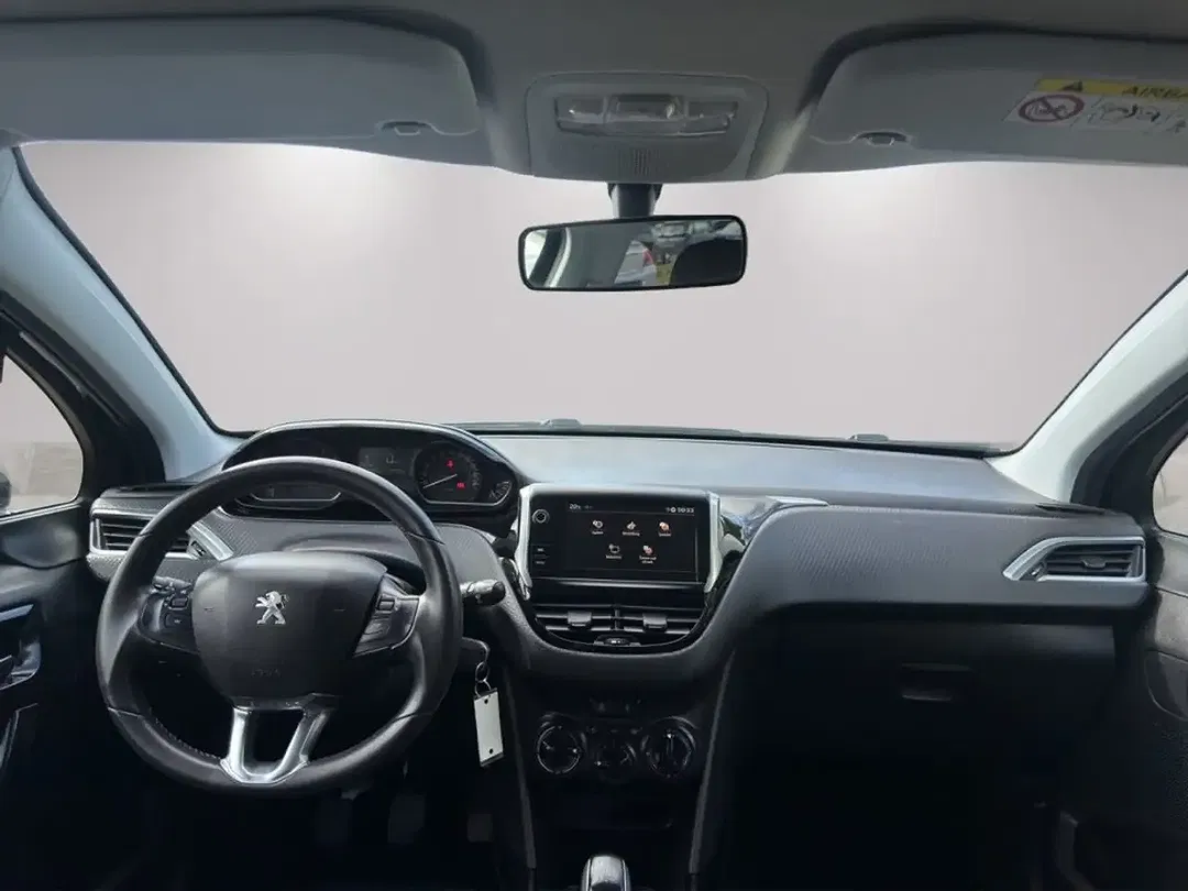 Peugeot 2008 - Thumbnail 9