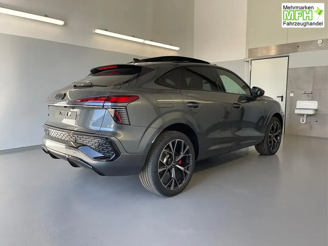 Audi Q3 - Thumbnail 4