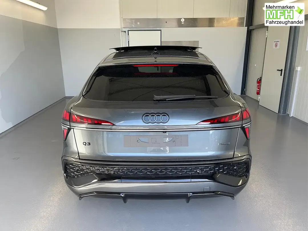 Audi Q3 - Thumbnail 5