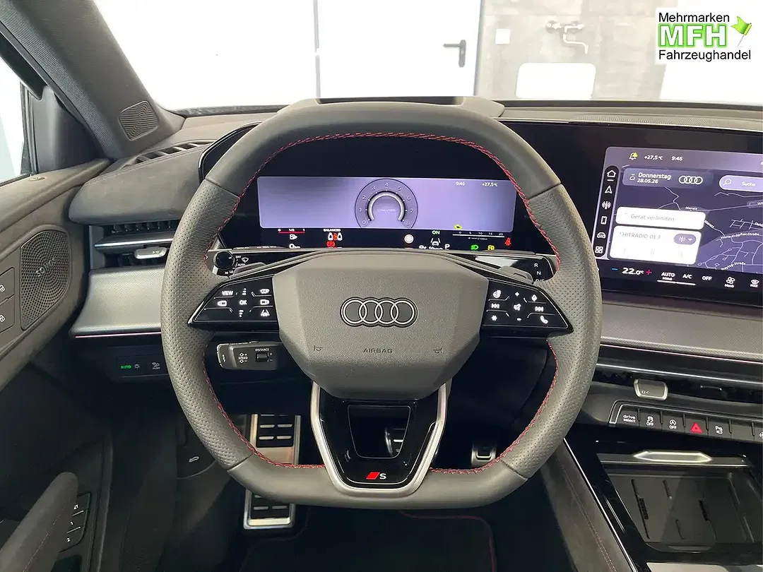 Audi Q3 - Thumbnail 9