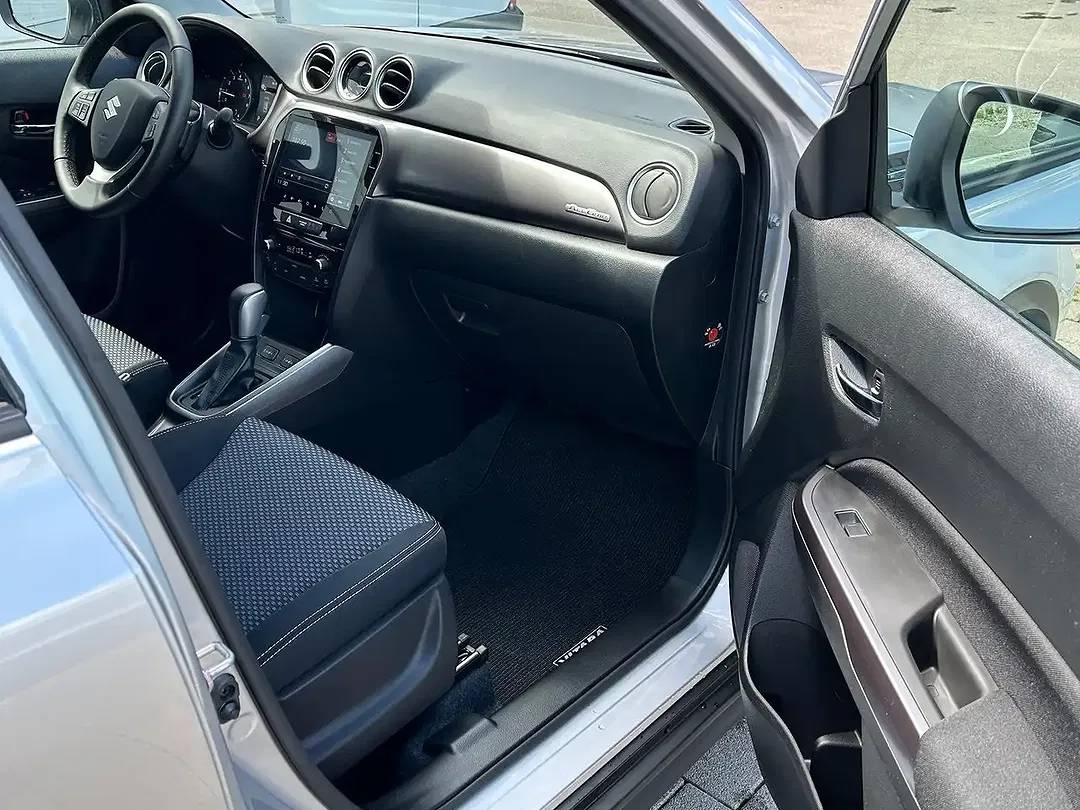 Suzuki Vitara - Thumbnail 12