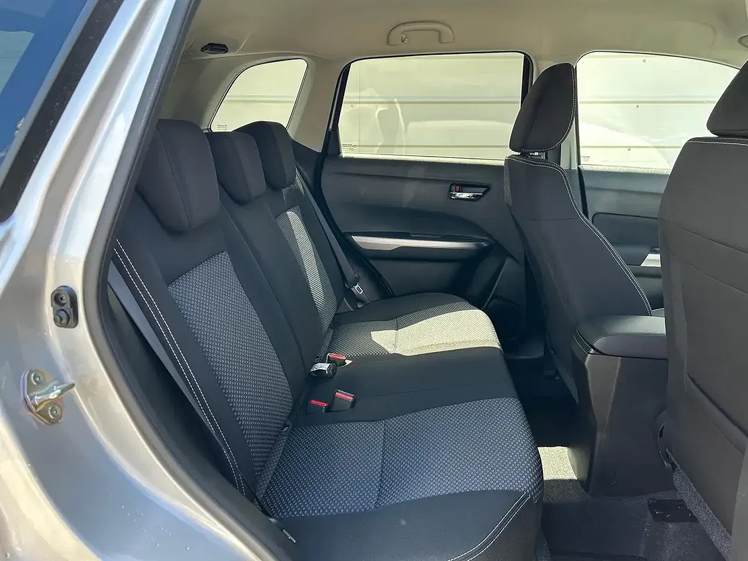 Suzuki Vitara - Thumbnail 15