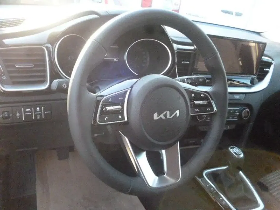 Kia Ceed / cee'd - Thumbnail 5