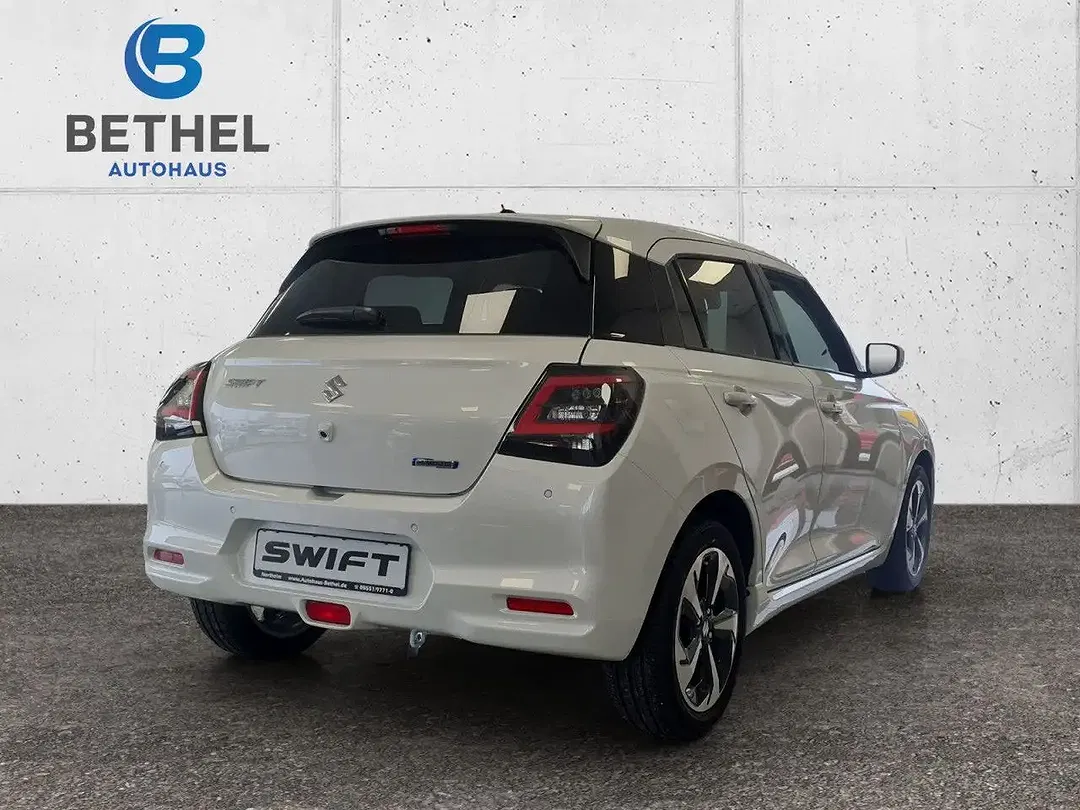 Suzuki Swift - Thumbnail 4