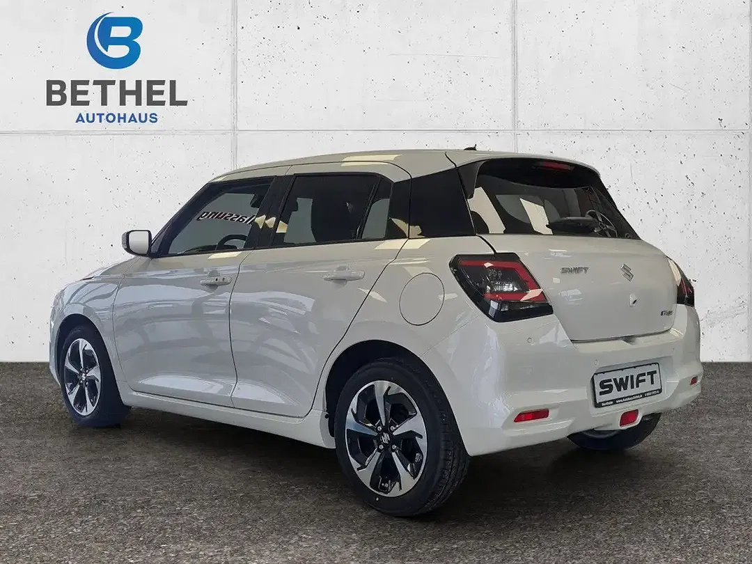 Suzuki Swift - Thumbnail 5