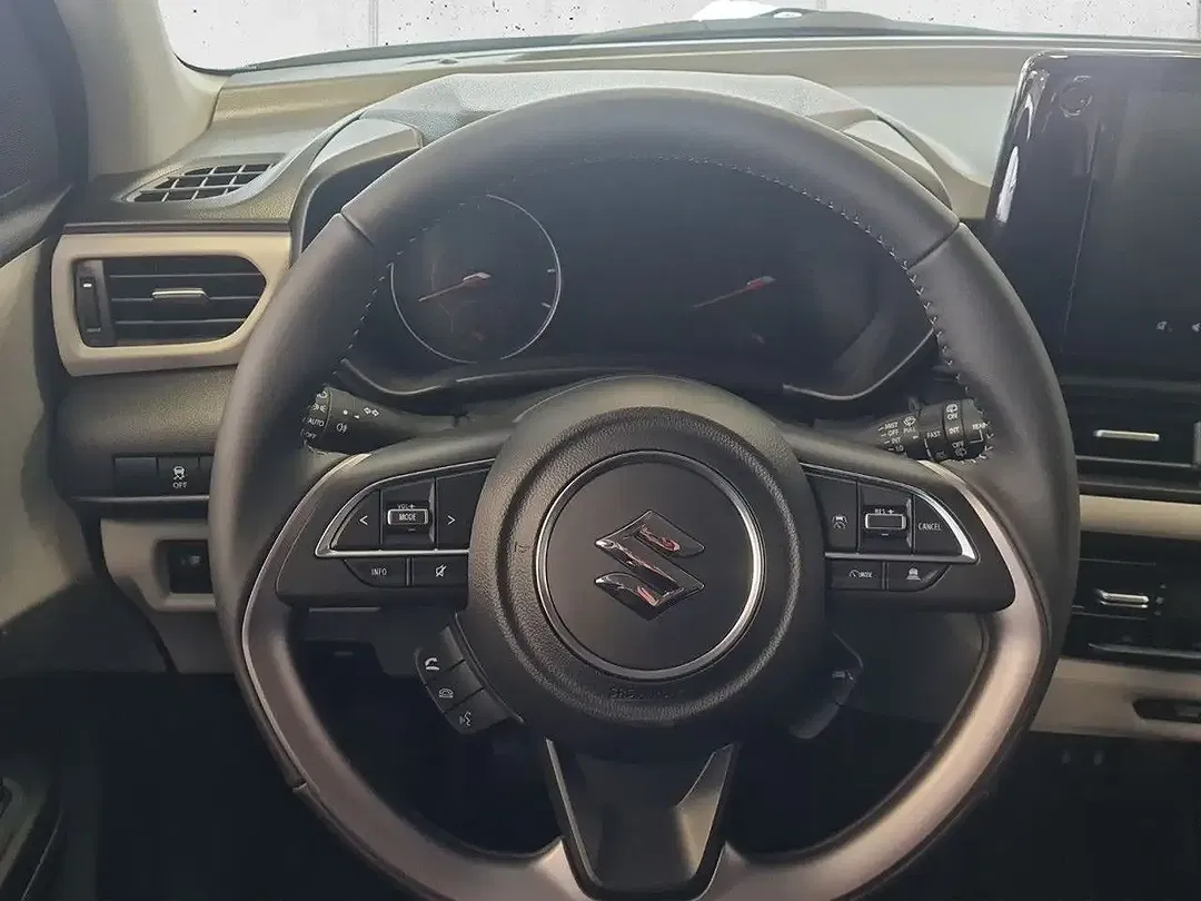 Suzuki Swift - Thumbnail 7
