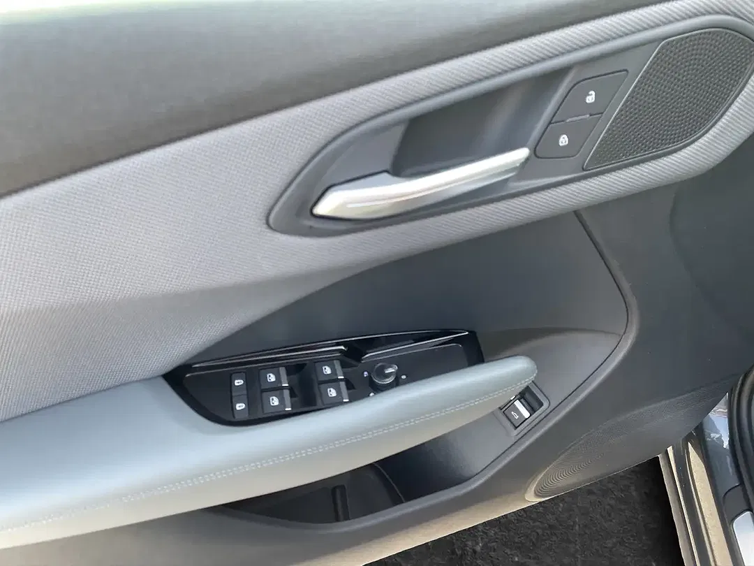 Audi Q3 - Thumbnail 5