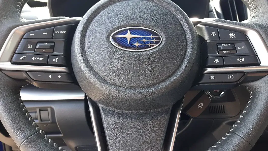 Subaru Impreza - Thumbnail 9