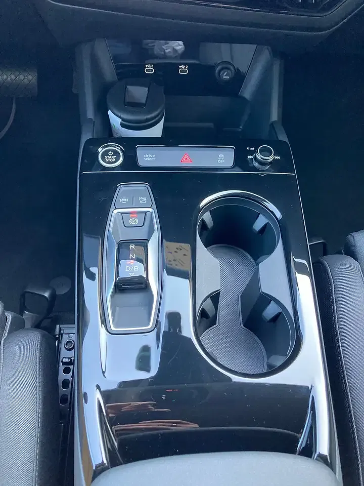 Audi Q6 e-tron - Thumbnail 15