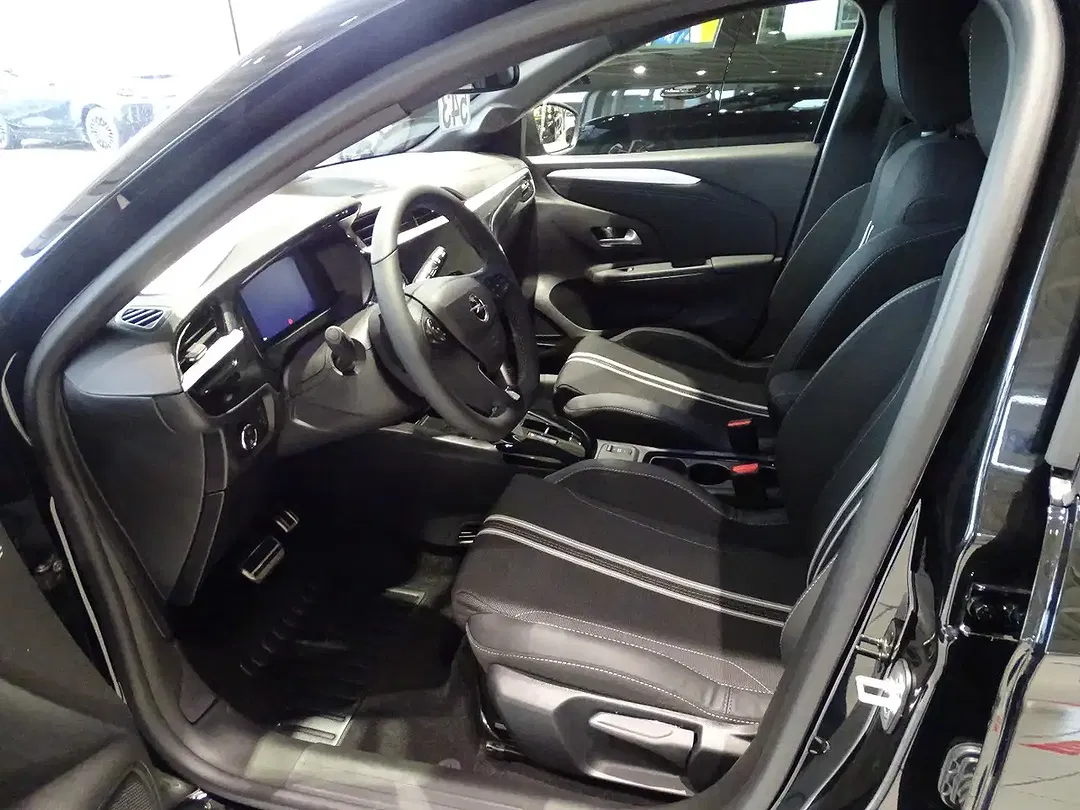 Opel Corsa - Thumbnail 10