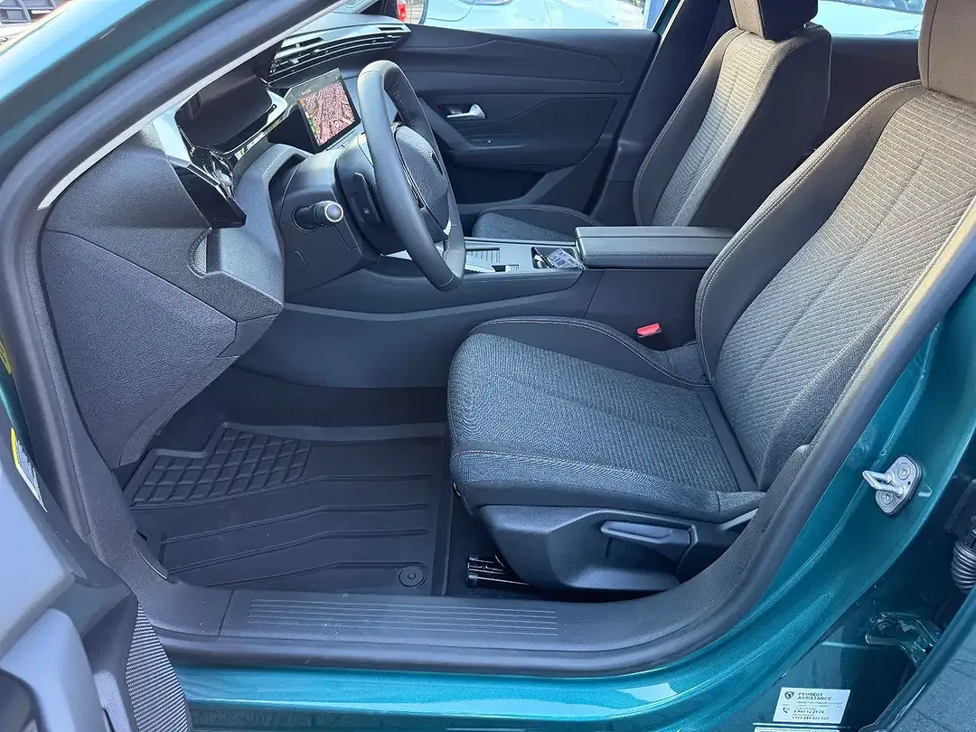 Peugeot 308 - Thumbnail 10