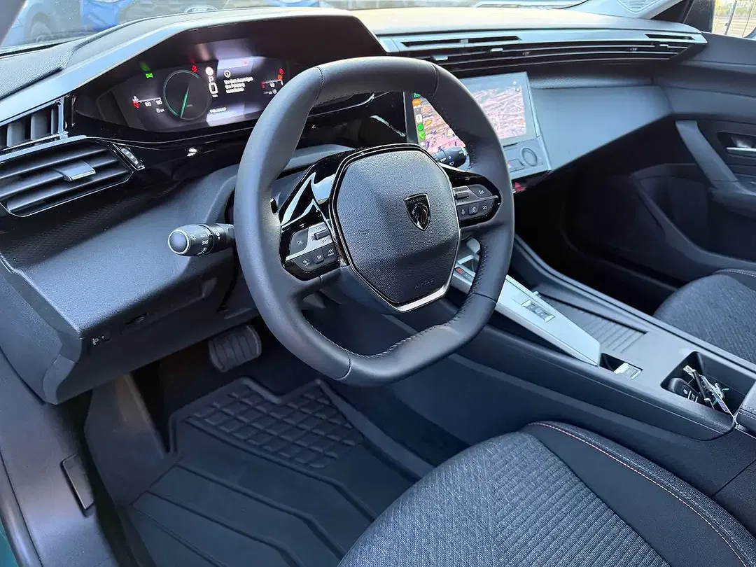 Peugeot 308 - Thumbnail 14