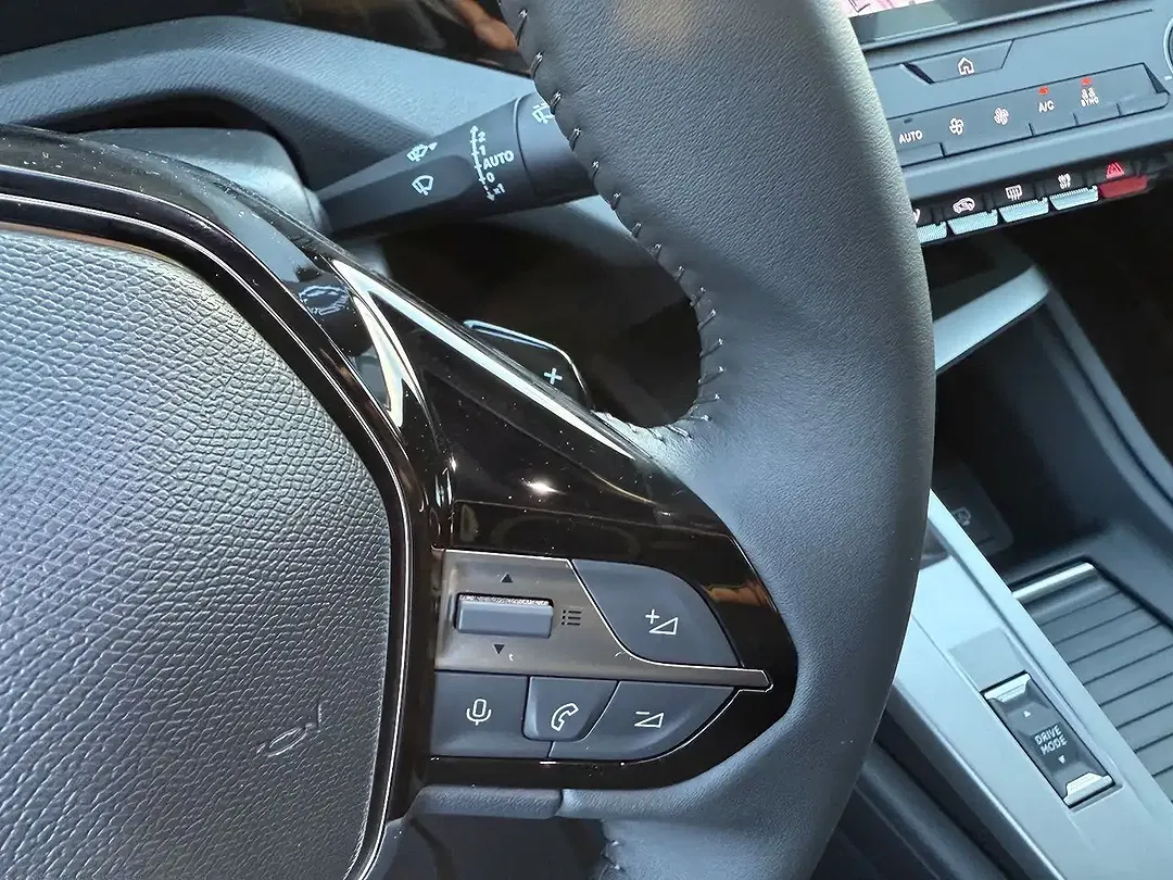 Peugeot 308 - Thumbnail 28