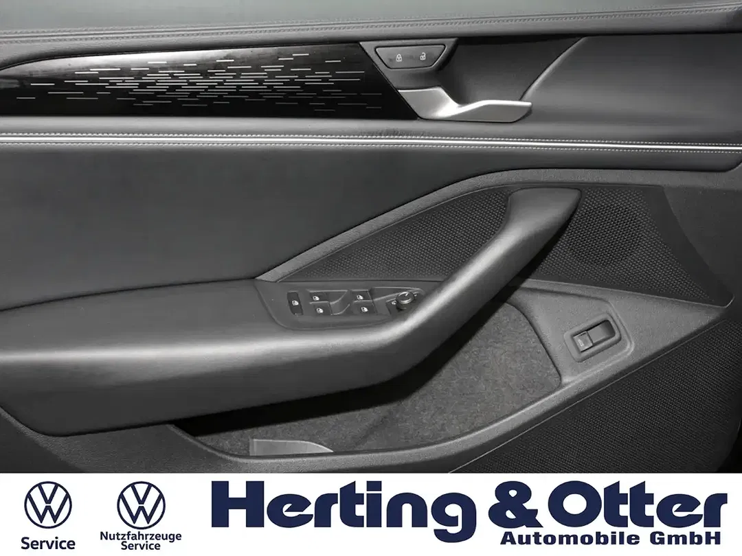 Volkswagen Passat - Thumbnail 12