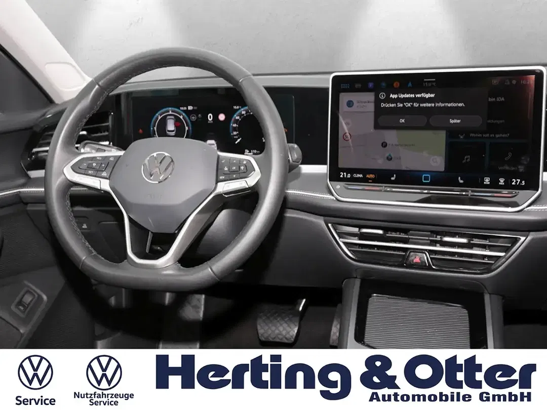 Volkswagen Passat - Thumbnail 8