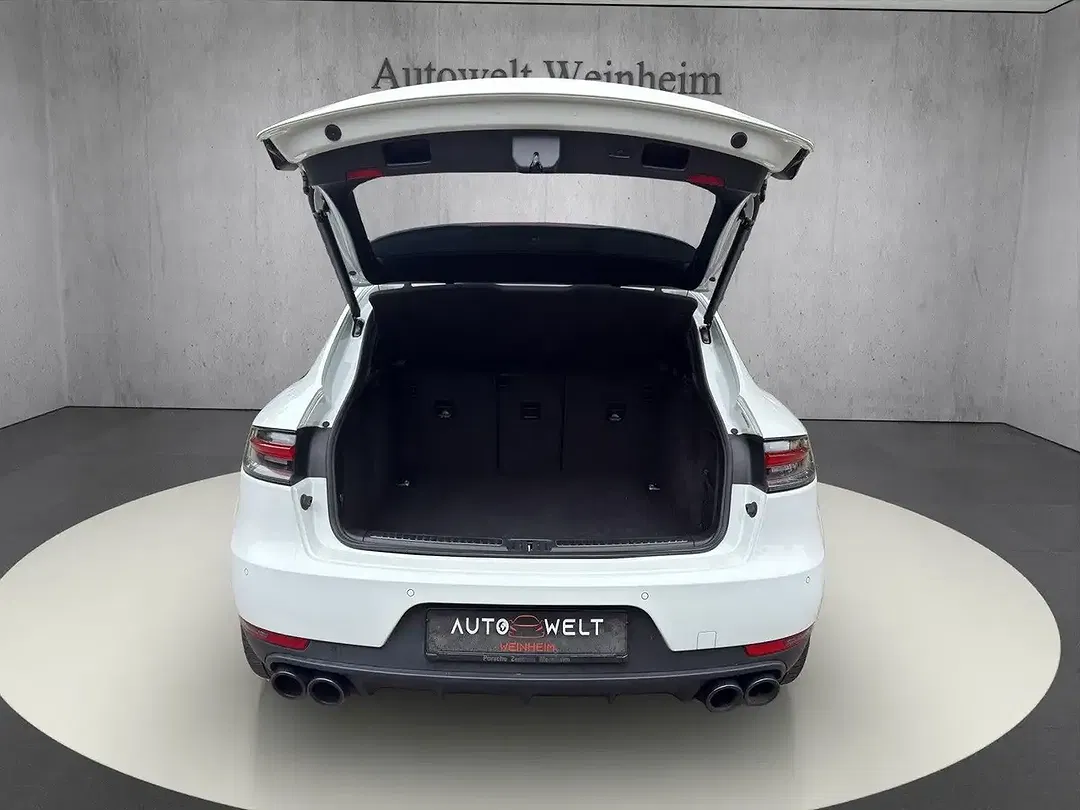 Porsche Macan - Thumbnail 10
