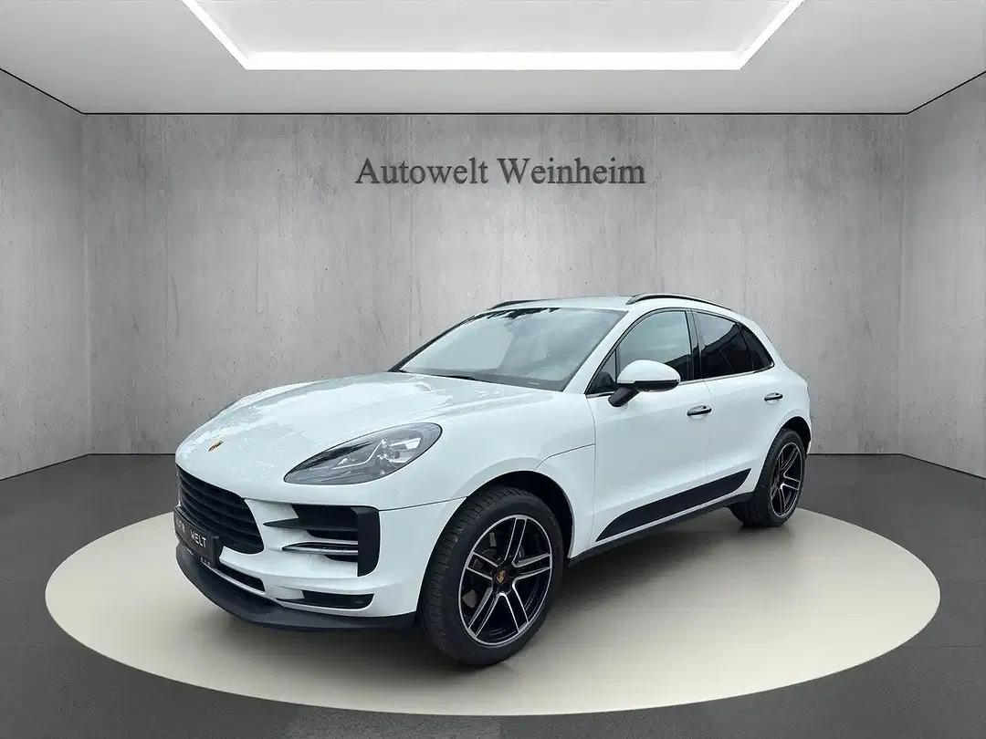Porsche Macan - Thumbnail 3