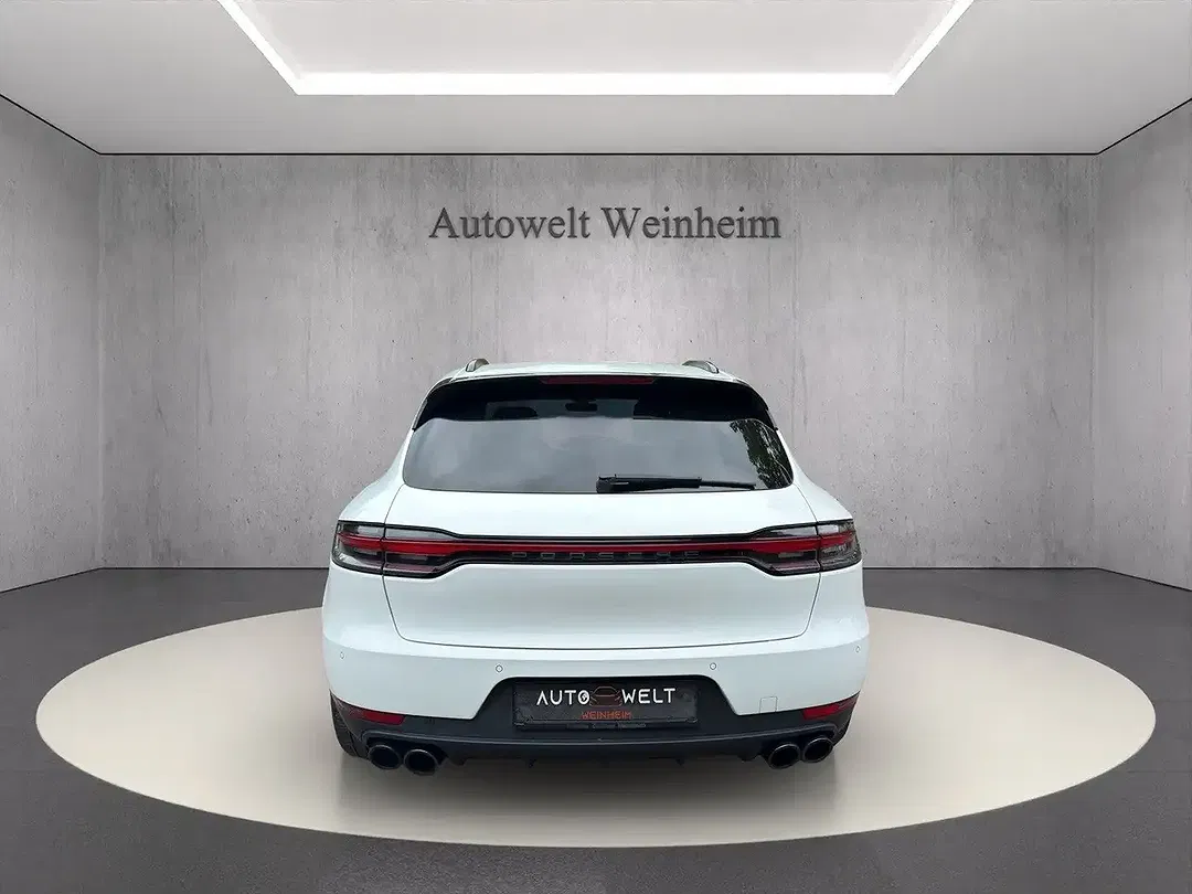 Porsche Macan - Thumbnail 5