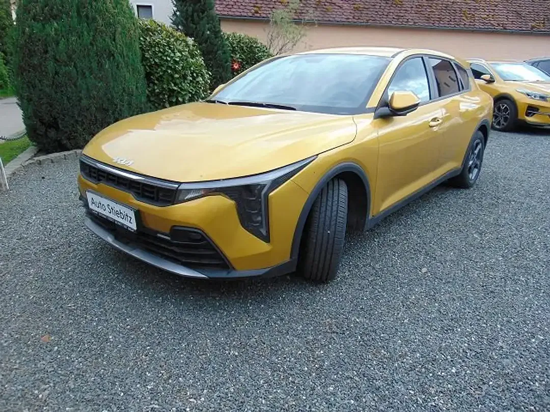 Kia K4 - Thumbnail 1