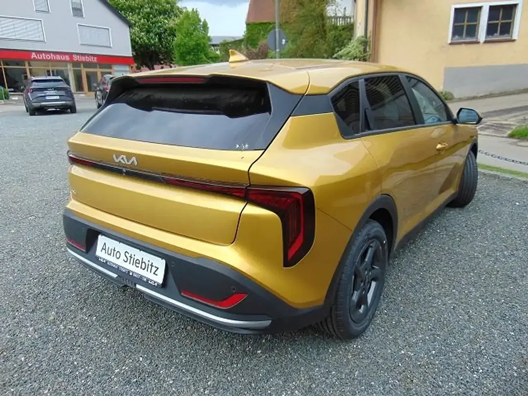 Kia K4 - Thumbnail 3