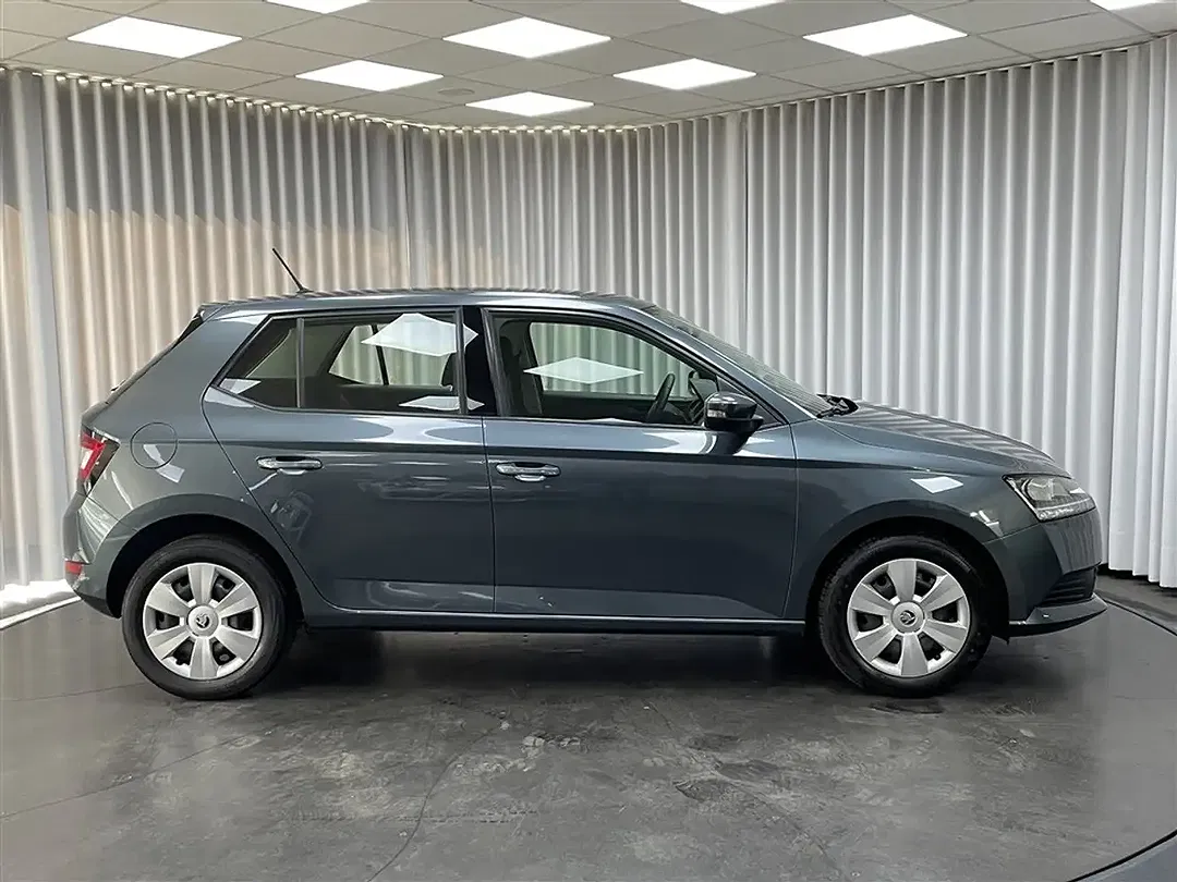 Skoda Fabia - Thumbnail 6
