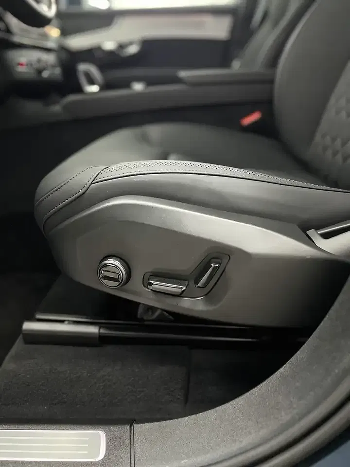 Volvo XC90 - Thumbnail 14